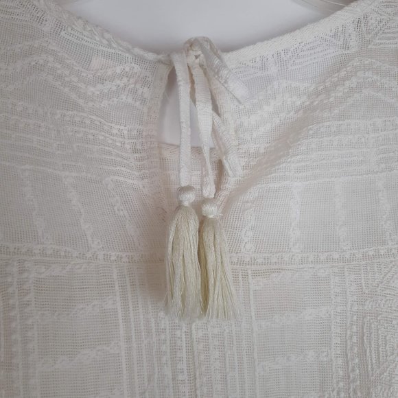 HOLLISTER Romantic Sheer Light Cream Top EUC - Picture 8 of 8